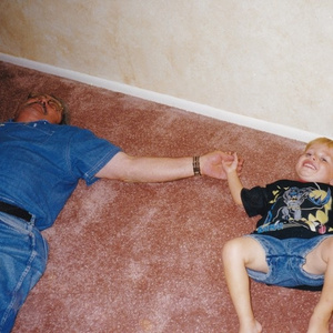 日本毛茸茸少女喷水
